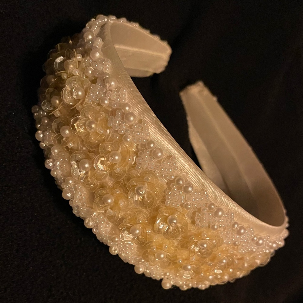 Beautiful ivory headband